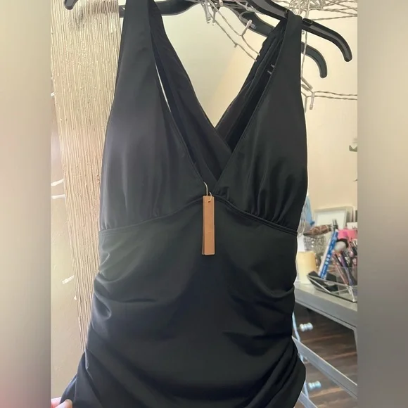 SHAPELLX Smart Sculpt Plunge Cutout Swimsuit- NWT - Picture 8 of 9